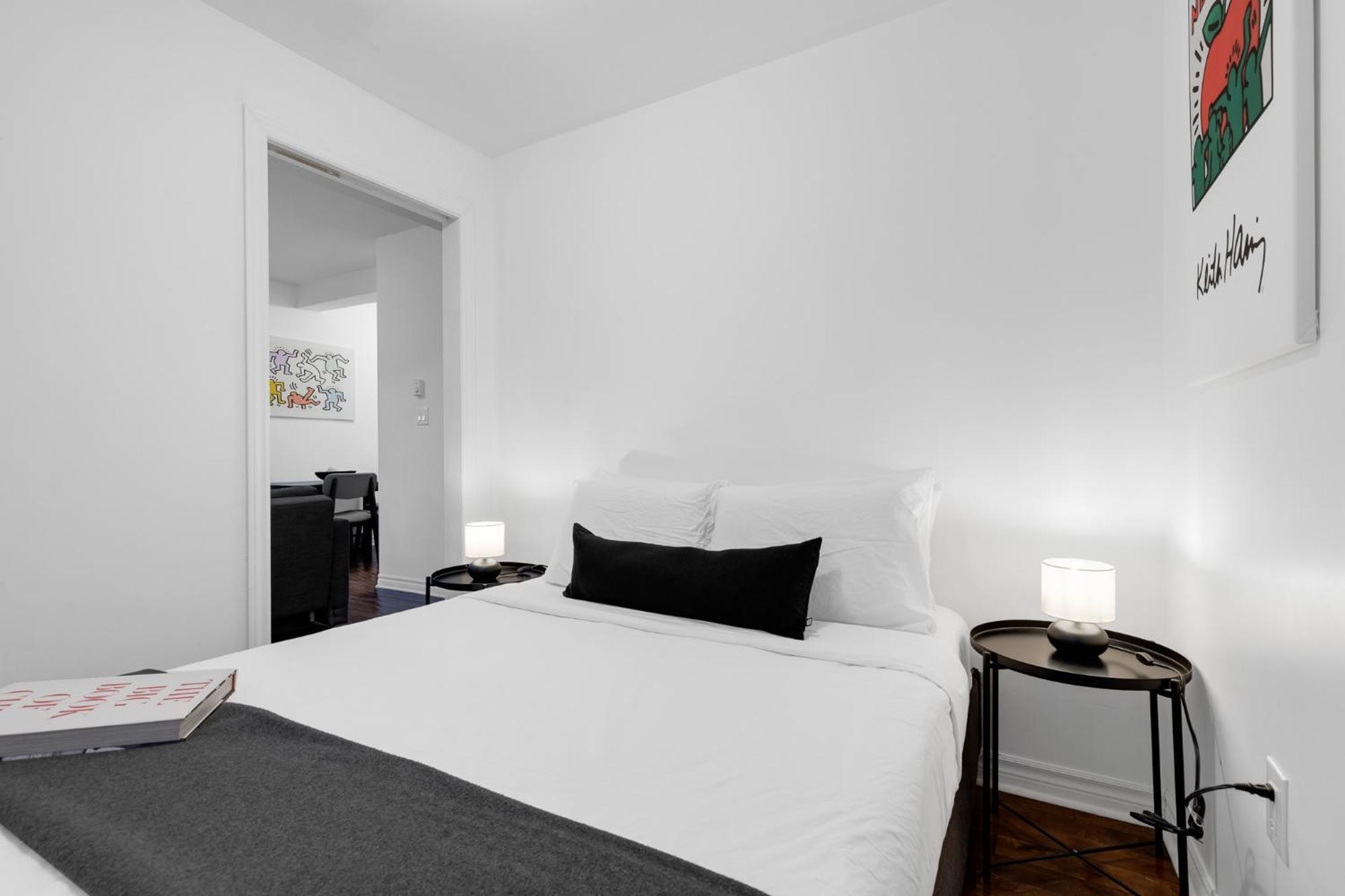 Liv Mtl Mtl Aparthotel Montreal Exterior photo