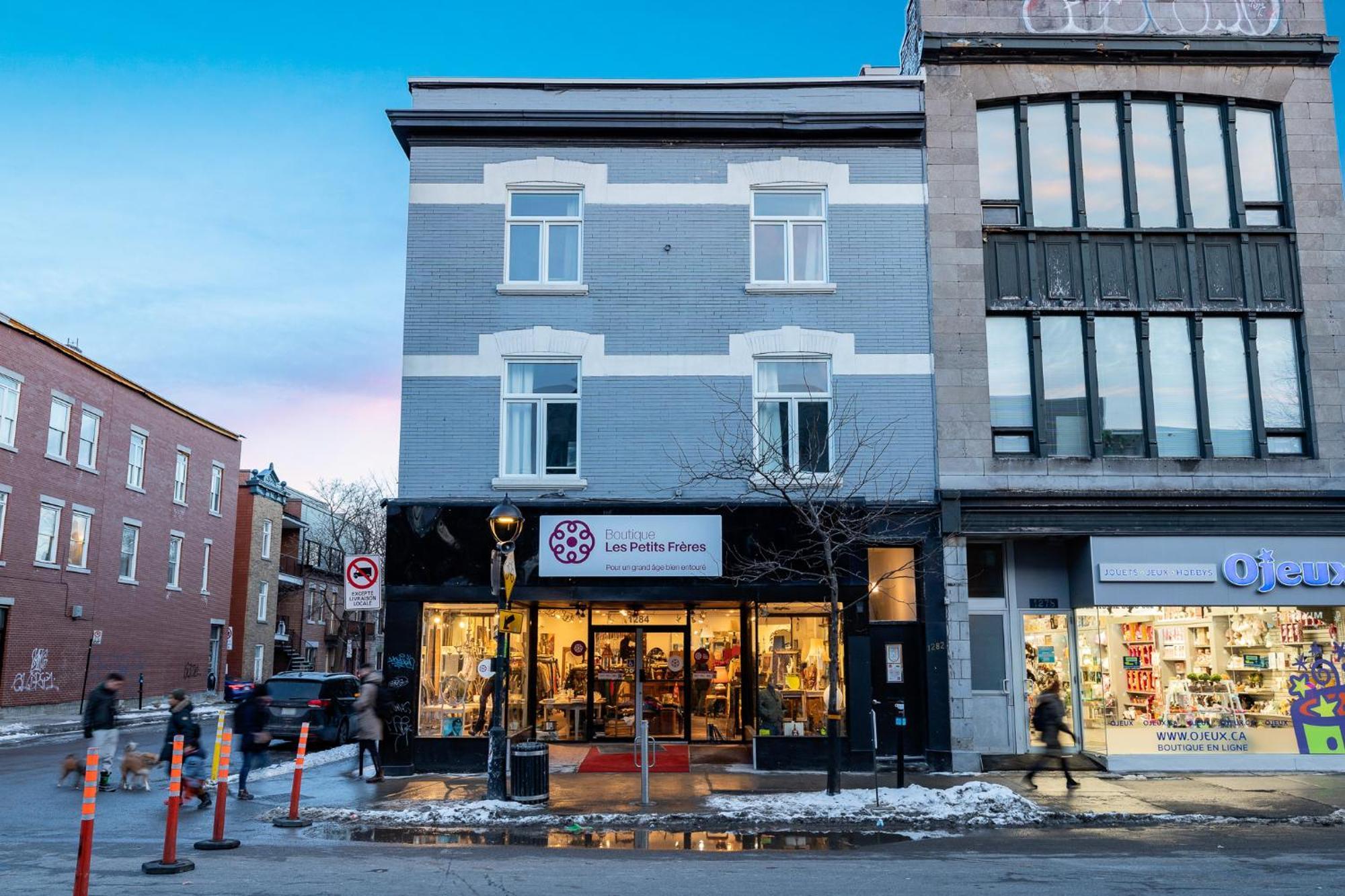 Liv Mtl Mtl Aparthotel Montreal Exterior photo